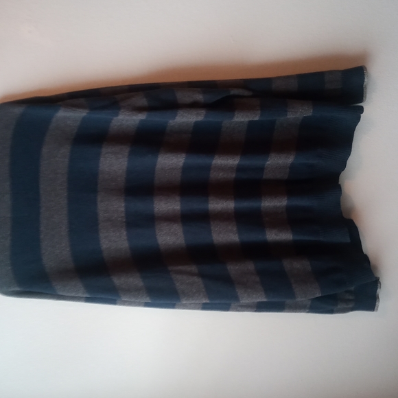 American Eagle Cardigan Sweater - Picture 7 of 9